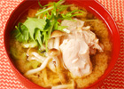 鶏肉と水菜の味噌汁の作り方レシピ